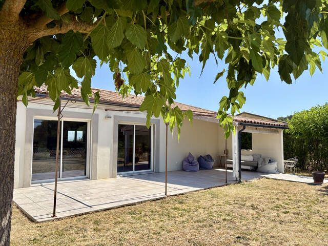 CARCASSONNE Est- Villa de plain-pied avec piscine — photo du bien
