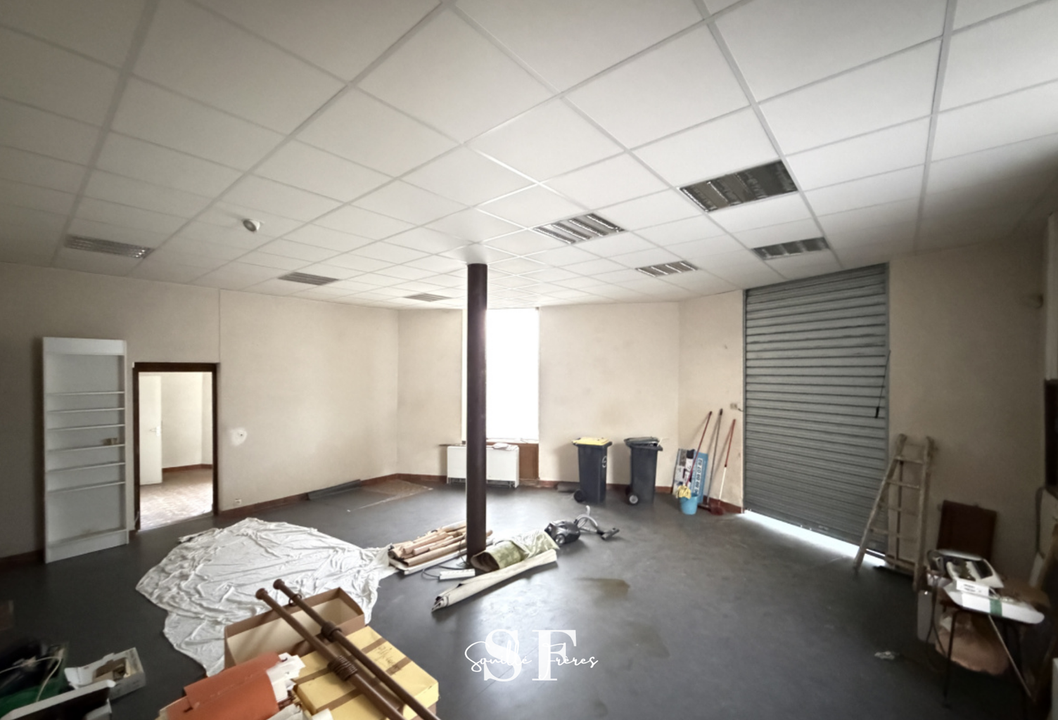 RIVE GAUCHE, IMMEUBLE DE CARACTERE APPARTEMENT ET LOCAL COMMERCIAL — photo 1