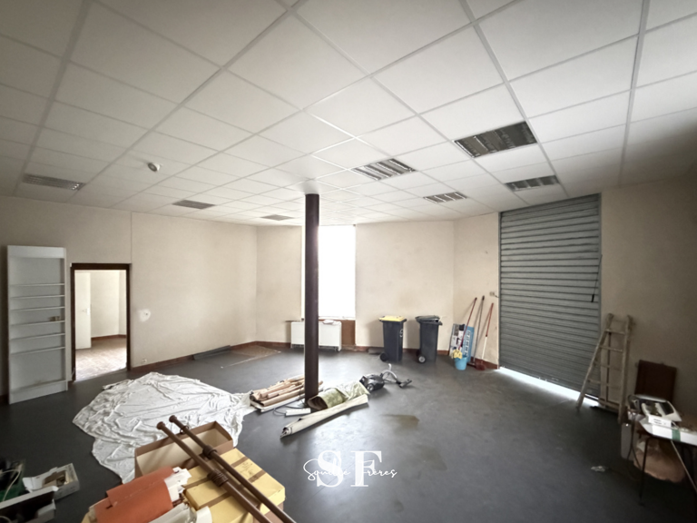 RIVE GAUCHE, IMMEUBLE DE CARACTERE APPARTEMENT ET LOCAL COMMERCIAL — photo 1