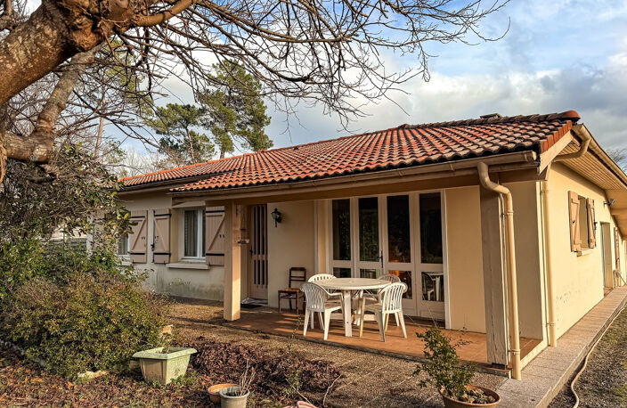 Maison et garage en lotissement calme — photo 2