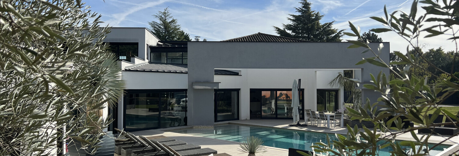 Maison 8 Pièces 350 m² à vendre à Saint-Cyr-au-Mont-d'Or (69450)