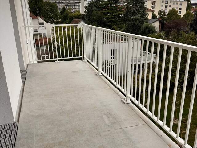 Appartement Avenue Raymond pointcare — photo du bien