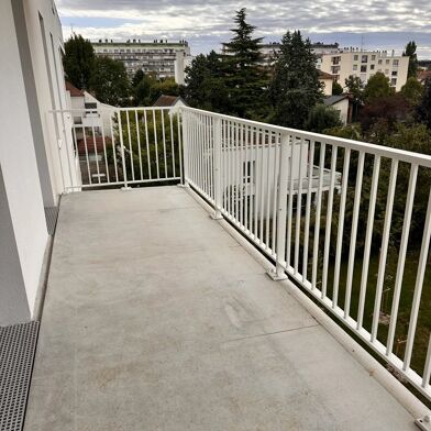 Appartement 4 pièces 294000 €