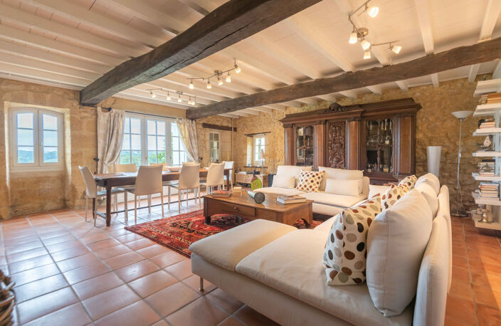 MAISON EN PIERRE - 250 M2 - 4 CH - 1.2 HA - CALME — photo 4
