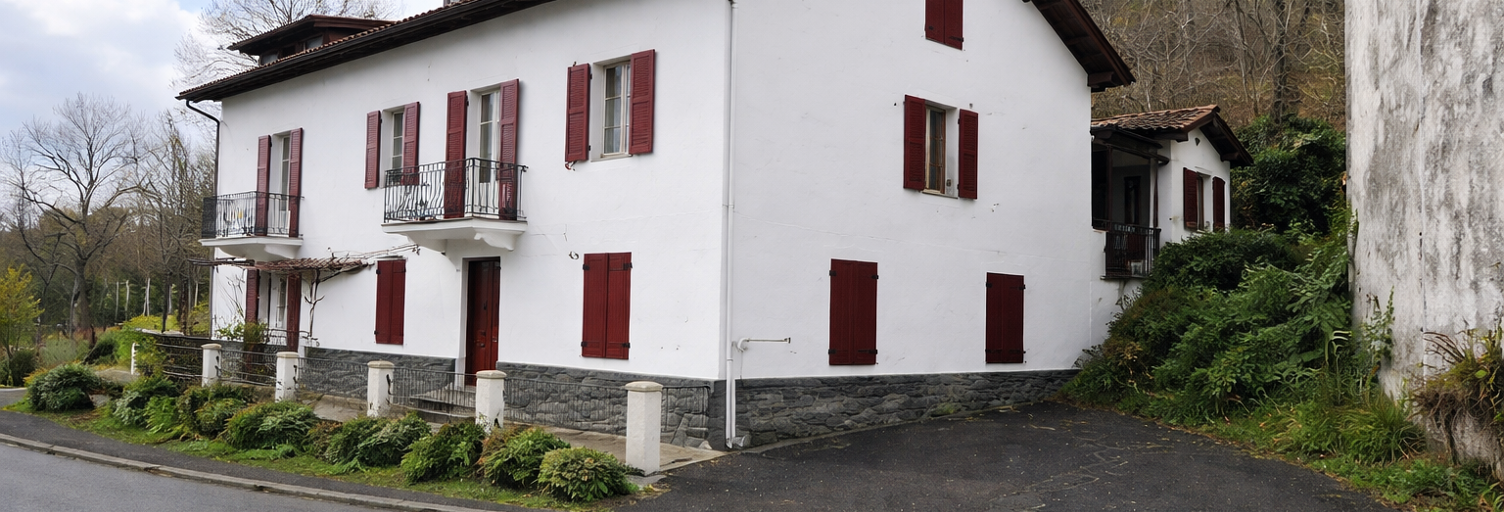 Maison 10 Pièces 265 m² à vendre à Saint-Just-Ibarre (64120)