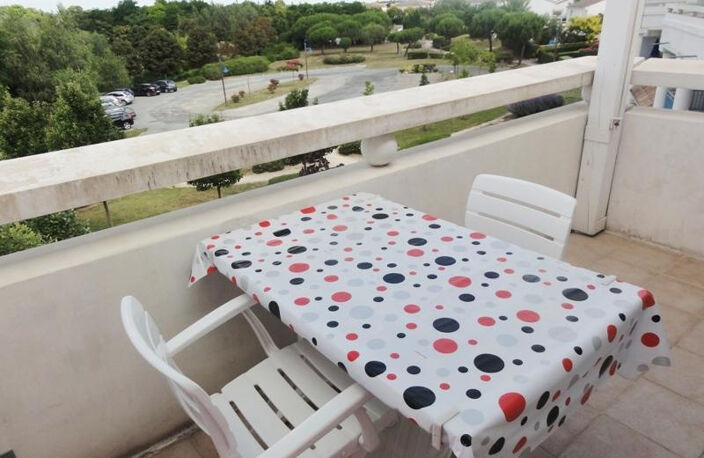 VAUX PROCHE OCÉAN APPARTEMENT PLUS GARAGE AU PRIX DE 262 500 — photo 3