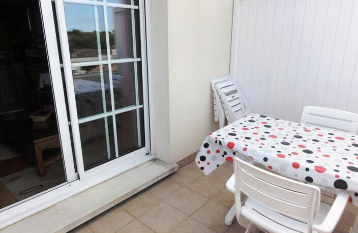 VAUX PROCHE OCÉAN APPARTEMENT PLUS GARAGE AU PRIX DE 262 500 — photo 4