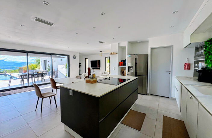 A VENDRE VILLA 6 pièces CONTEMPORAINE RECENTE — photo 3