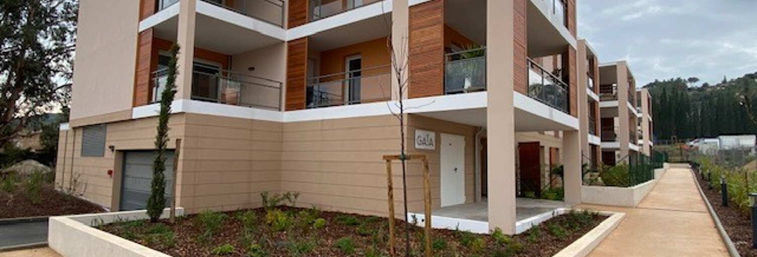 Garage  14 m² à louer à Pierrefeu-du-Var (83390)