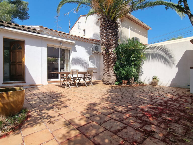 Saint-Raphaël   Boulouris | Villa rénovée au calme, à deux pas des plages et commerces — photo 1