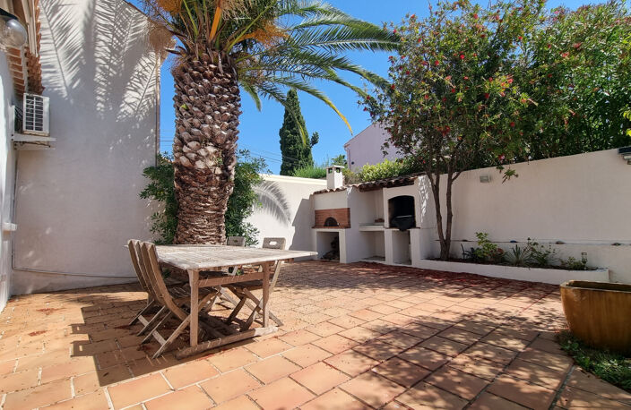 Saint-Raphaël   Boulouris | Villa rénovée au calme, à deux pas des plages et commerces — photo 3