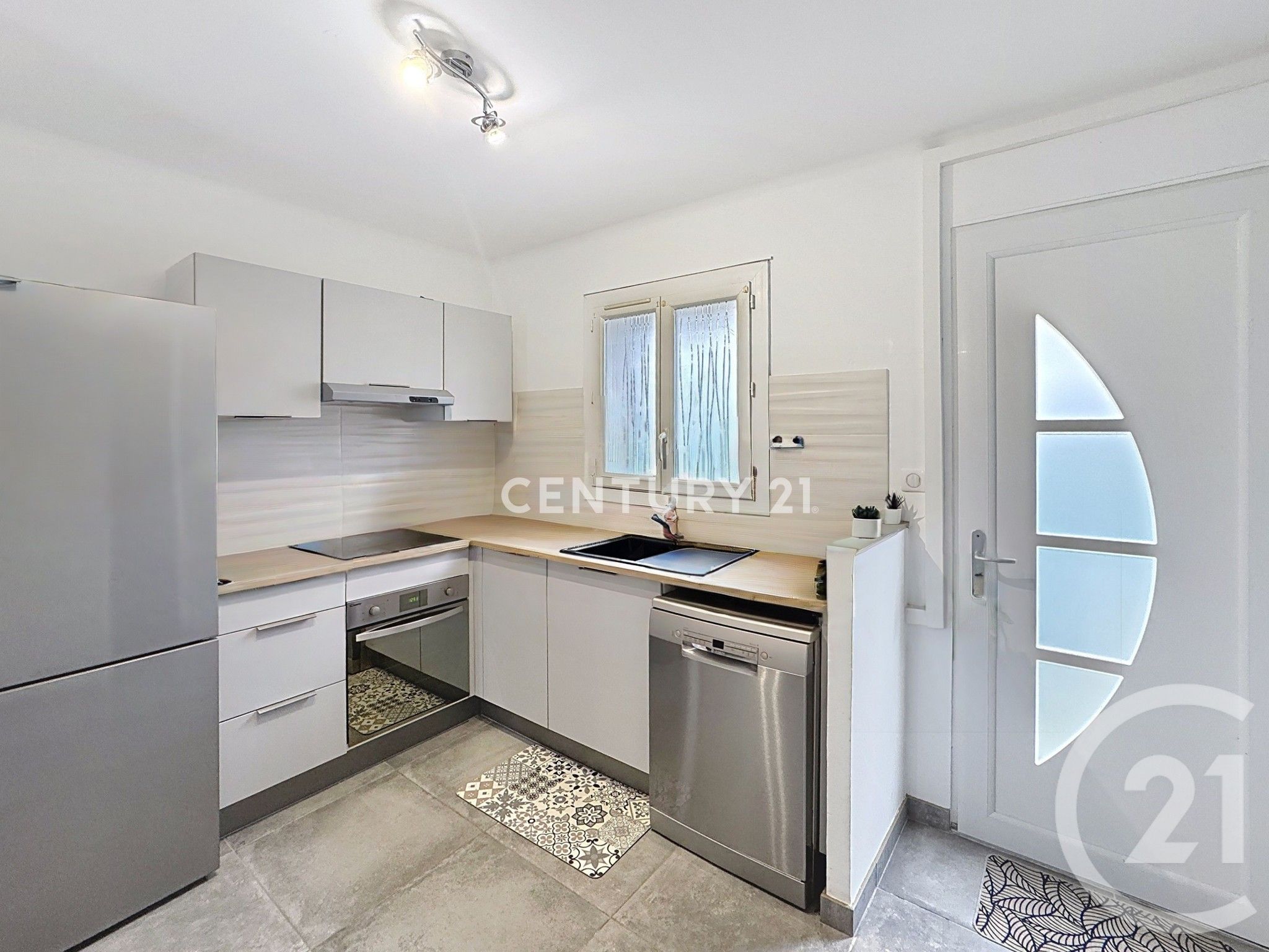 Villa / Maison  T4 à louer Gémenos 13420