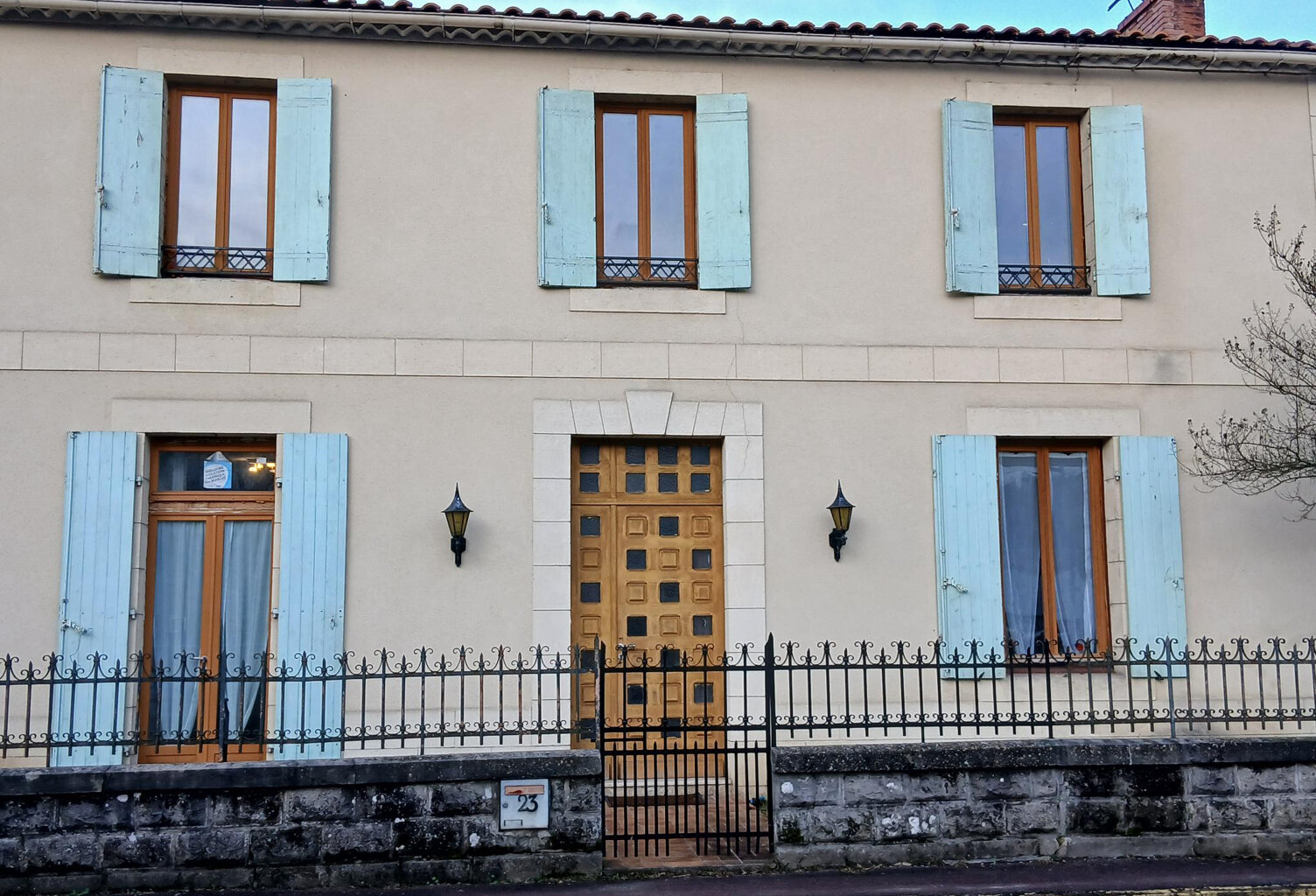 A VENDRE - MAISON ST SYMPHORIEN — photo 1