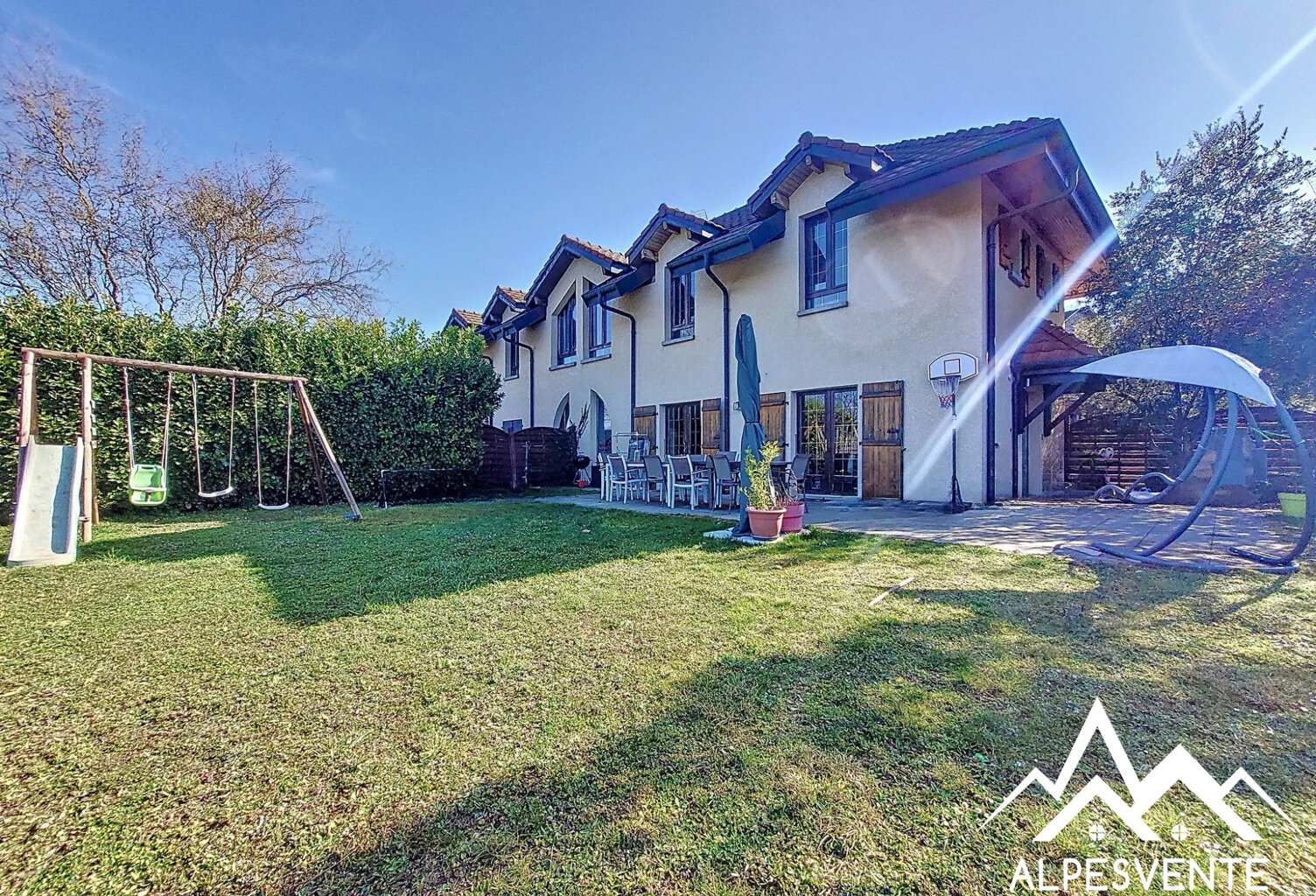 Maison mitoyenne Le Clos — photo 1