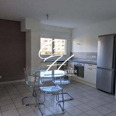 Appartement 2 pièces 720 €