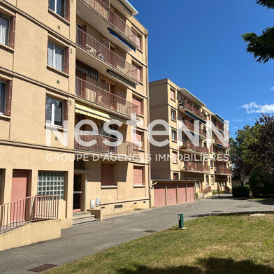 Appartement 4 pièces 1085 €
