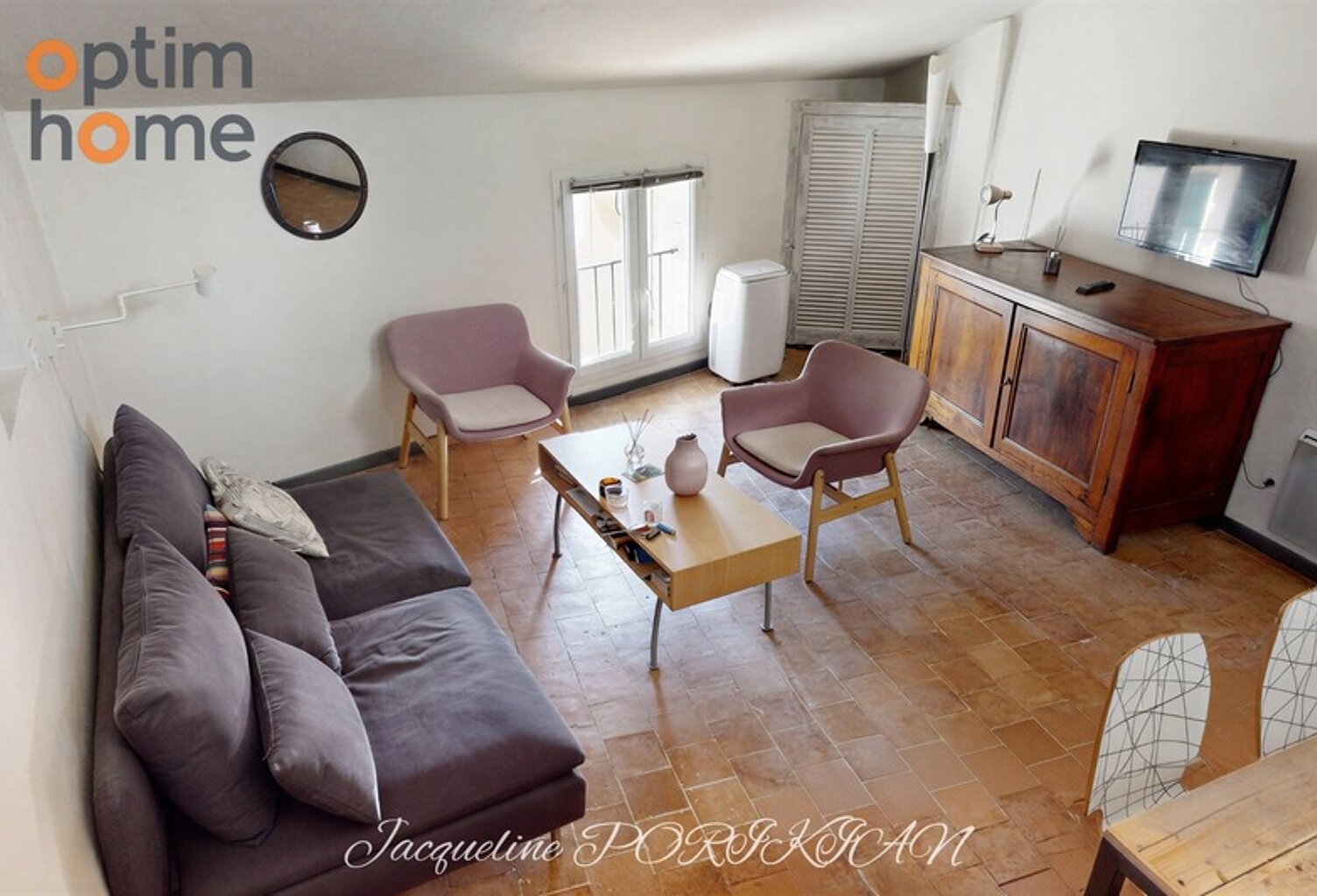CHarlant T2 en duplex au coeur de  LOURMARIN (84)- authenticité et charmeC — photo 1