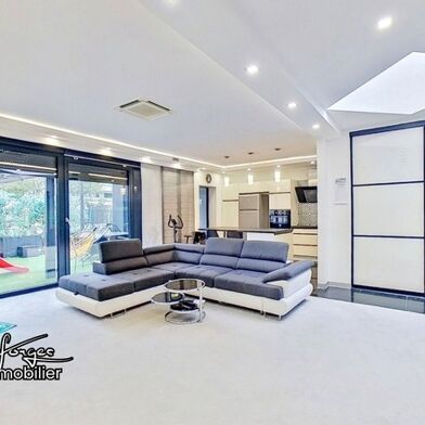 Maison 4 pièces 270000 €