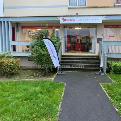 Bureau 4 pièces 116000 €