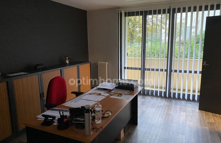 Local/bureau à vendre LAON (02) — photo 4