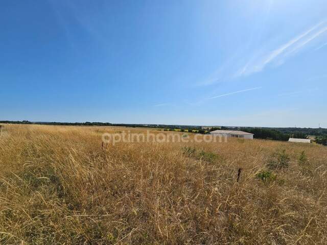 Terrain à vendre de 4 857,00 m² AUNAC (16) — photo du bien