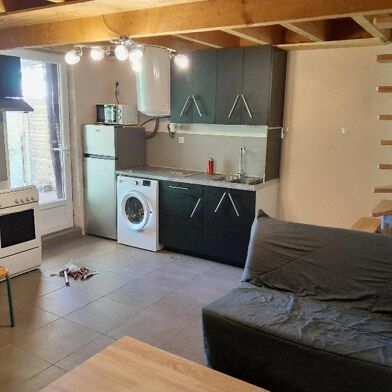 Appartement 3 pièces 595 €