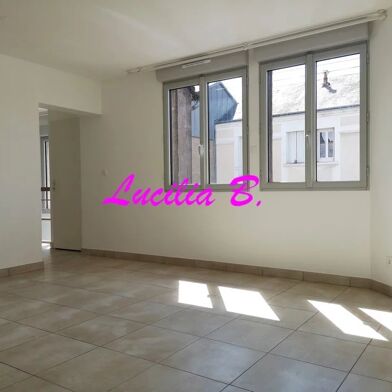 Appartement 5 pièces 1000 €