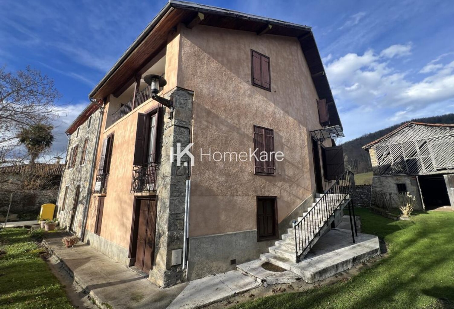 Maison au coeur de la montagne — photo 1