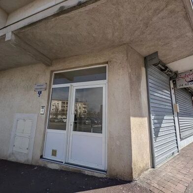 Commerce 10 pièces 399000 €