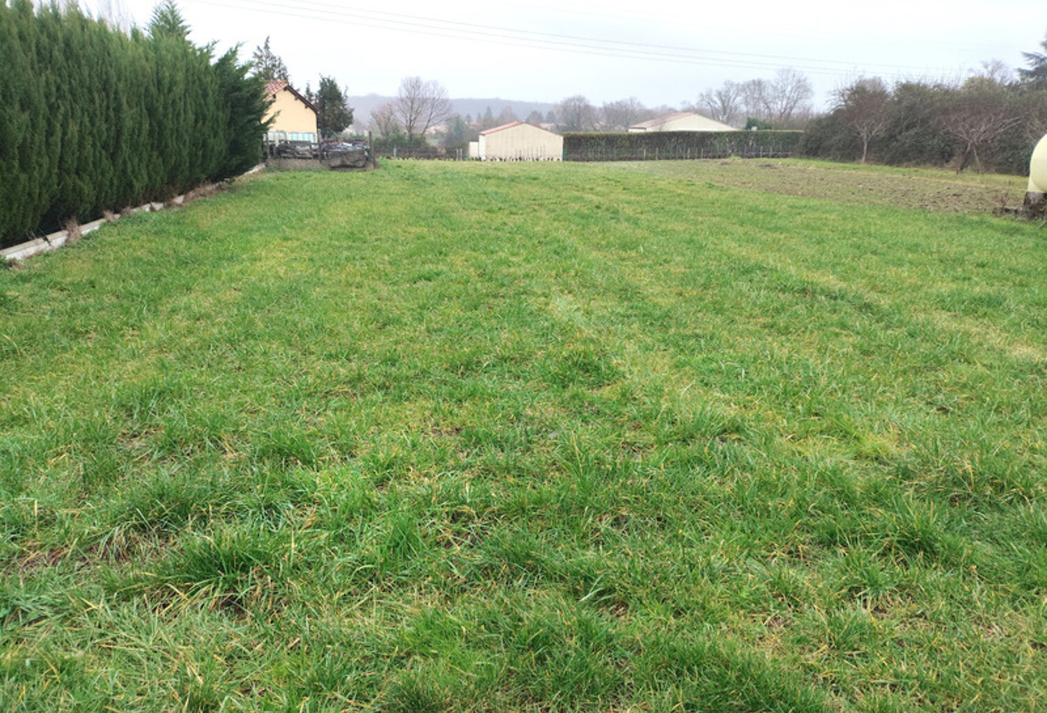 Terrain à bâtir de 833 m² Fontcouverte - Proche Saintes — photo 1