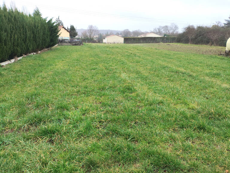 Terrain à bâtir de 833 m² Fontcouverte - Proche Saintes — photo 1