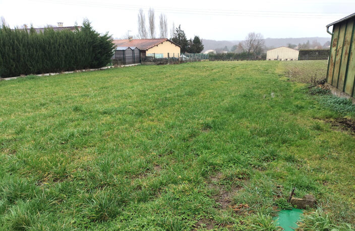 Terrain à bâtir de 833 m² Fontcouverte - Proche Saintes — photo 2