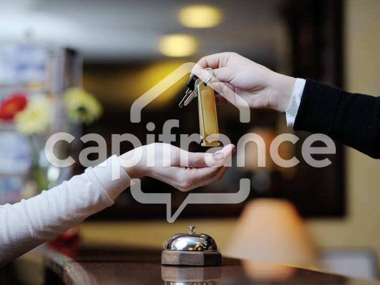 Dpt Hautes Pyrénées (65), à vendre LOURDES Hôtel - Restaurant — photo 1