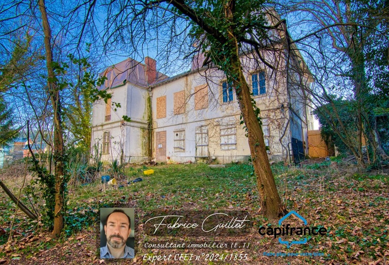 Doubs (25), à vendre Besançon, maison de 320 m2 + terrain de 2190 m2 — photo 1