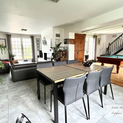 Maison 7 pièces 499000 €