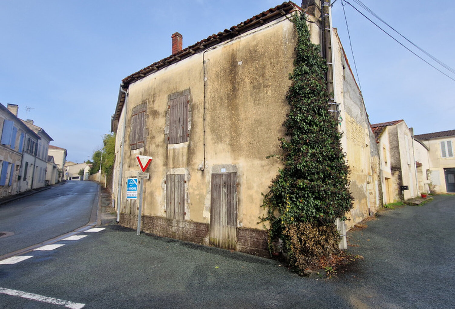Maison à vendre 3 pièces TONNAY BOUTONNE (17) — photo 1