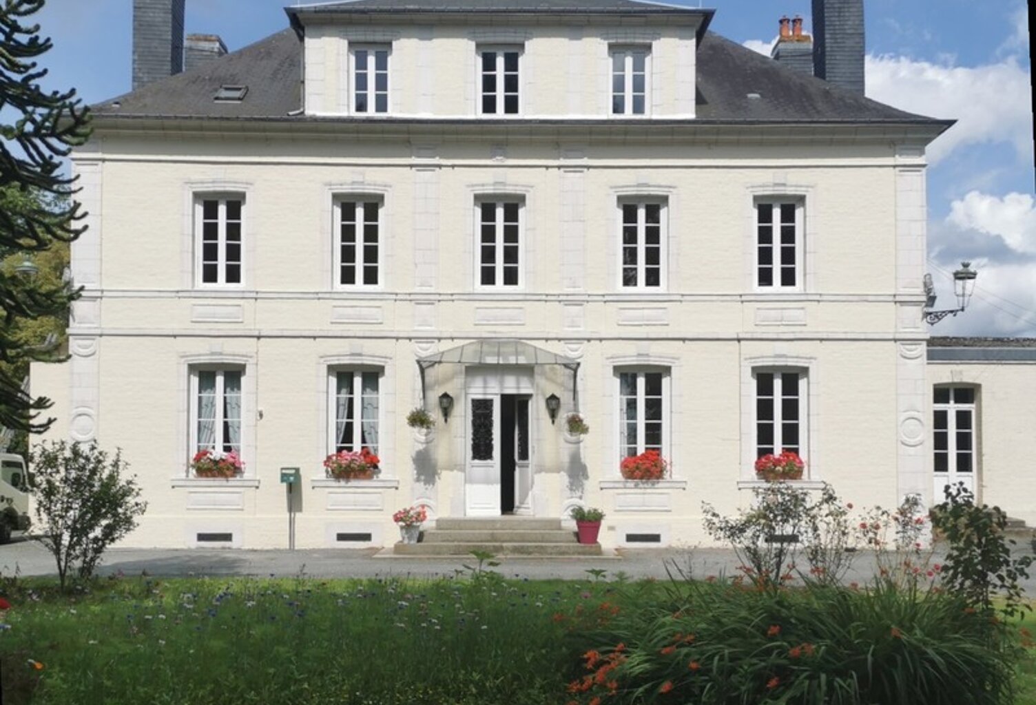 Maison Bourgeoise à vendre 10 pièces LA FRENAYE (76) — photo 1