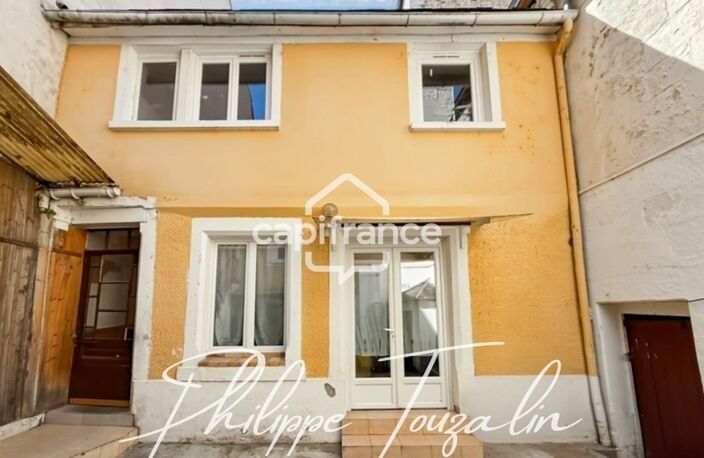 Dpt Vienne (86), à vendre CHATELLERAULT Immeuble de rapport – 220 m² – 8 logements – Quartier historique CHATELLERAULT (86) — photo 2