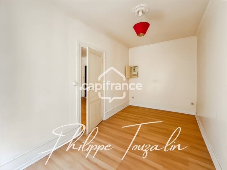 Dpt Vienne (86), à vendre CHATELLERAULT Immeuble de rapport – 220 m² – 8 logements – Quartier historique CHATELLERAULT (86) — photo 1
