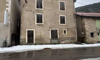 Maison 11 Pièces 257 m² à vendre à Saint-Julien-en-Beauchêne (05140)