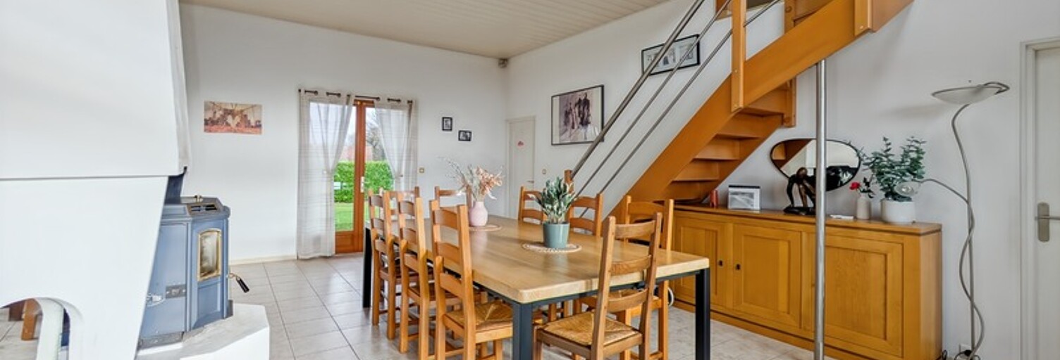 Maison 8 Pièces 210 m² à vendre à Relans (39140)