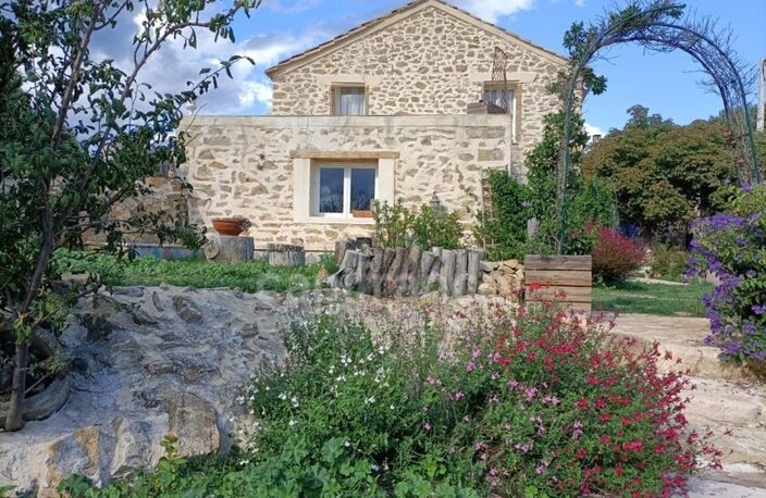 Dpt Gard (30), à vendre Propriété comprenant Mas d'habitation, activités gîtes — photo 3