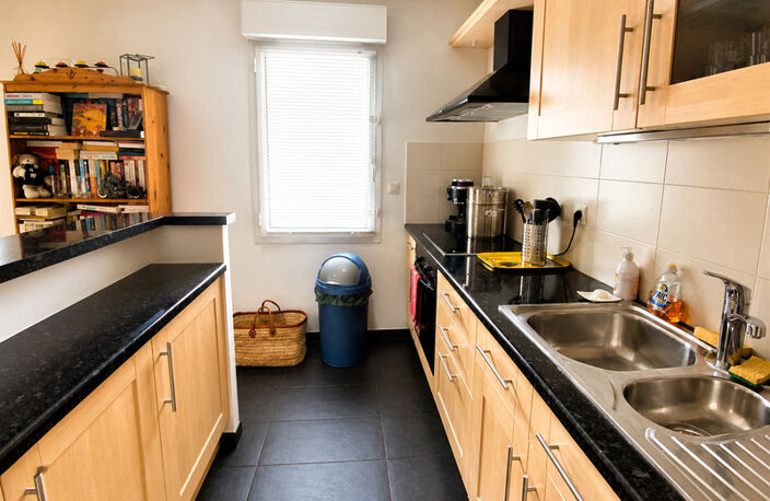 Dpt Alpes Maritimes (06), à vendre CANNES- Oxford  appartement T2 , cave et parking en sous sol — photo 5