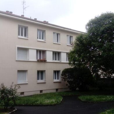 Appartement 3 pièces 670 €