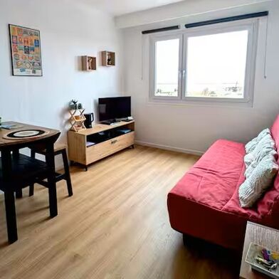 Appartement 1 pièces 700 €