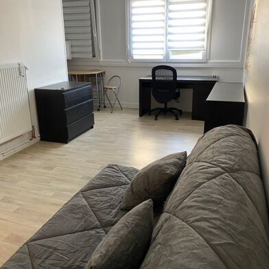 Appartement 1 pièces 550 €