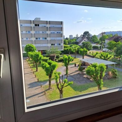 Appartement 3 pièces 900 €