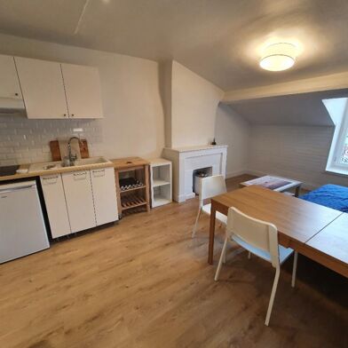 Appartement 2 pièces 740 €