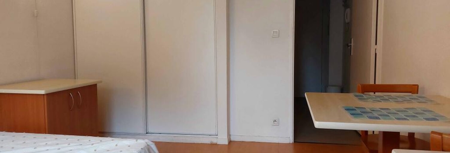 Appartement 1 Pièce 22 m² à louer à Paris 14 (75014)