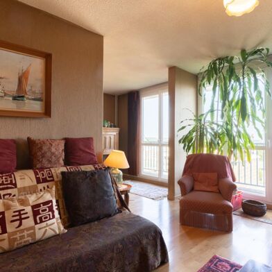 Appartement 5 pièces 1380 €